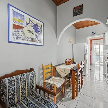 Nefeli 1st Floor Apartment Agios Georgios (Corfu)