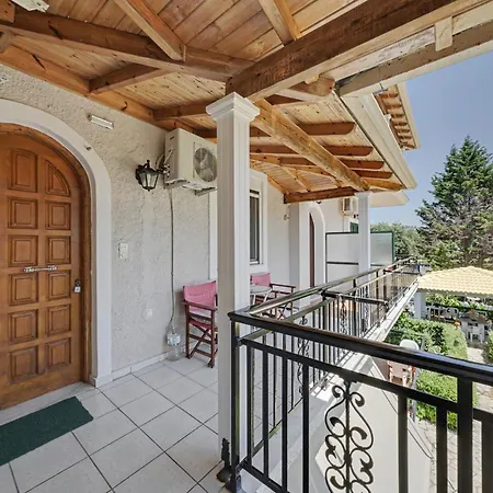 Nefeli 1st Floor Apartment Agios Georgios (Corfu)