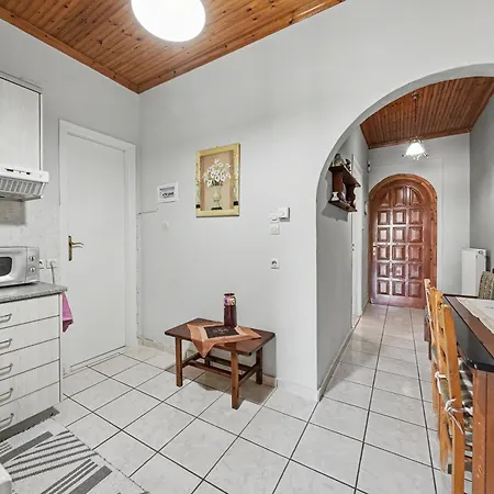 Nefeli 1st Floor Apartment Agios Georgios (Corfu)