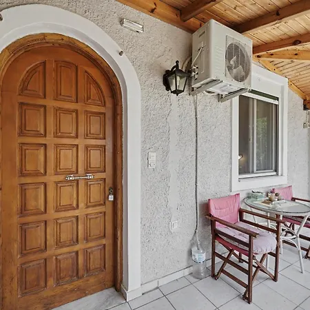 Nefeli 1st Floor Apartment Agios Georgios (Corfu)